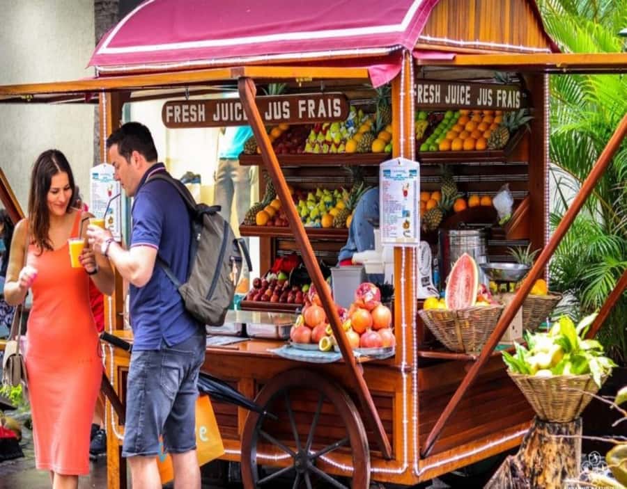 Port Louis: Private Guided Tour and Street Food Tasting - Key points at a glance