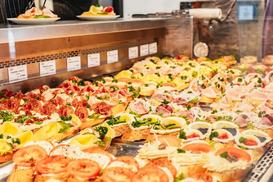 Prague: Guided Street Food Walking Tour - Is $80 good value?