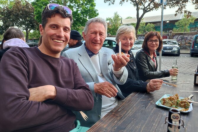 Private Berlin Bites & Historical Highlights - 2,5hrs - What this Berlin food walk is really like
