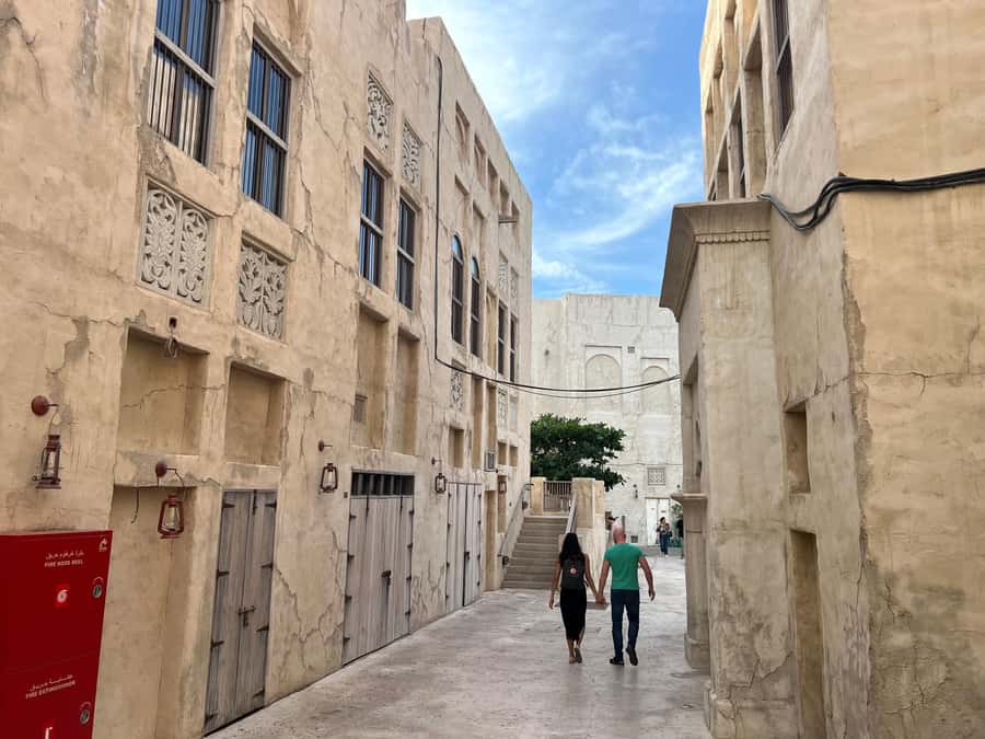 Private Dubai Old Town Tour,street food,Boat & Museums - Al Souq Al Kabeer and the old market streets