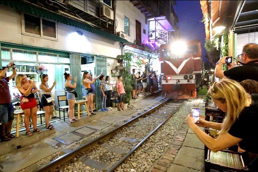 Private: Hanoi Street Food Exploration and Train Street Trip - Practical advice for making the most of it