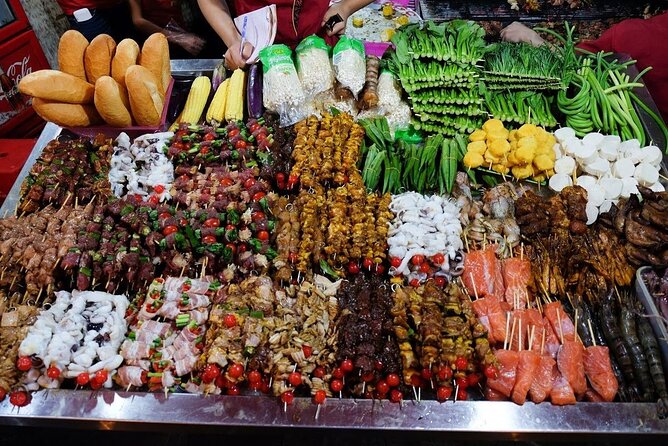Private Hanoi Street Food Tour - Walking into Hanoi’s Old Quarter