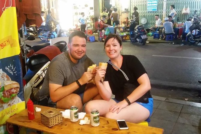 Private Hanoi Street Food Walking Tour With Real Foodie - Meeting your guide in the Old Quarter
