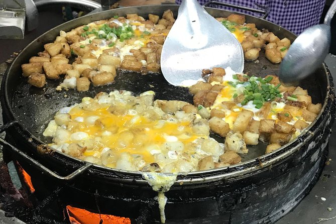 Private Ho Chi Minh Street Food Tour by Motorbike with Ao Dai Female Rider - Why a scooter is the right way to eat Saigon