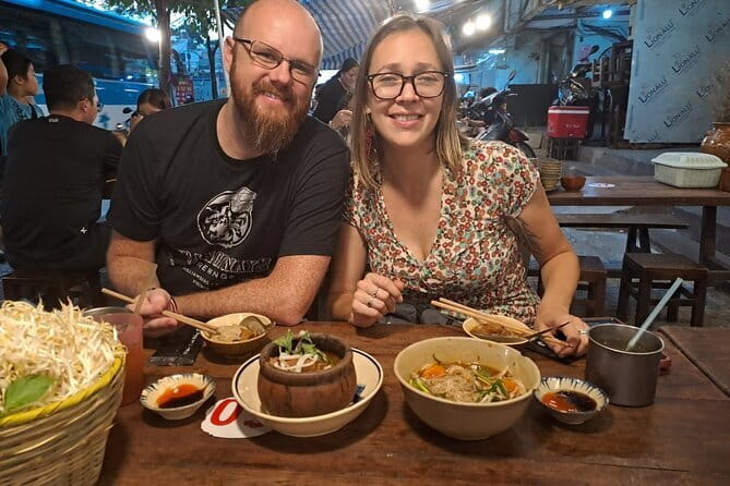 Private Jeep Street Food Tour and Night Roof Top Bar - Crispy pancakes at Bánh Xèo Ngọc Sơn
