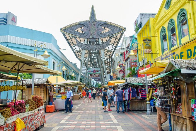 Private Kuala Lumpur Night Market And Food Tour - Why an evening tour works well in Kuala Lumpur
