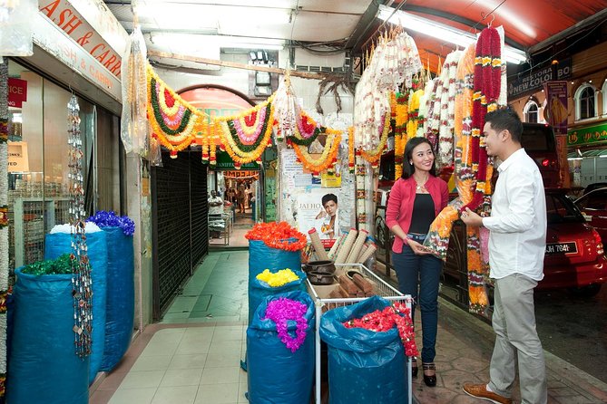 Private Kuala Lumpur Night Market And Food Tour - Central Market: a calmer place to browse local goods
