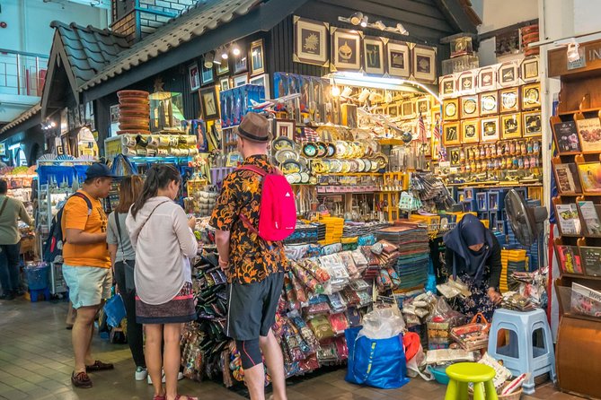 Private Kuala Lumpur Night Market And Food Tour - Jalan Masjid India and a quick local food stop