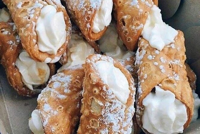 Private Montreal Street Food Walking Tour With A Local Guide - Key points at a glance