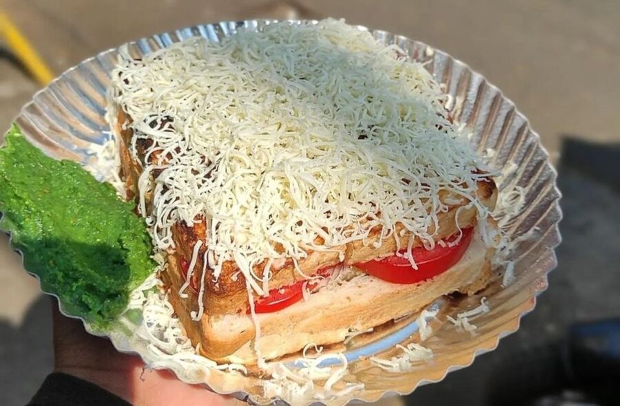 Private Mumbai Street Food Tasting Tour - Starting in Mumbai’s historic Fort area