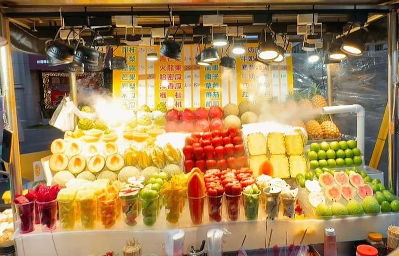 Private Night Market Tour with a Variety of Food Tastings - Meeting Taipei after dark at Raohe Street
