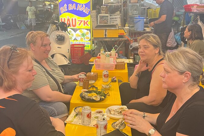 Private Street Food Discovery by Cyclo at Night in Ho Chi Minh - Who should book this experience?