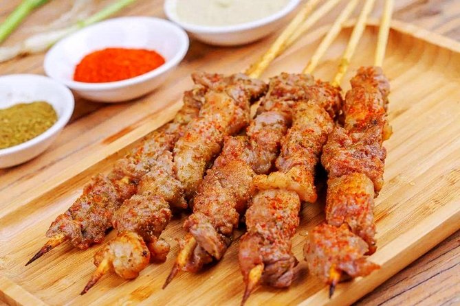 Private Street Food Walking Tour with Shanghai Tower Option - The guides are a major part of the experience