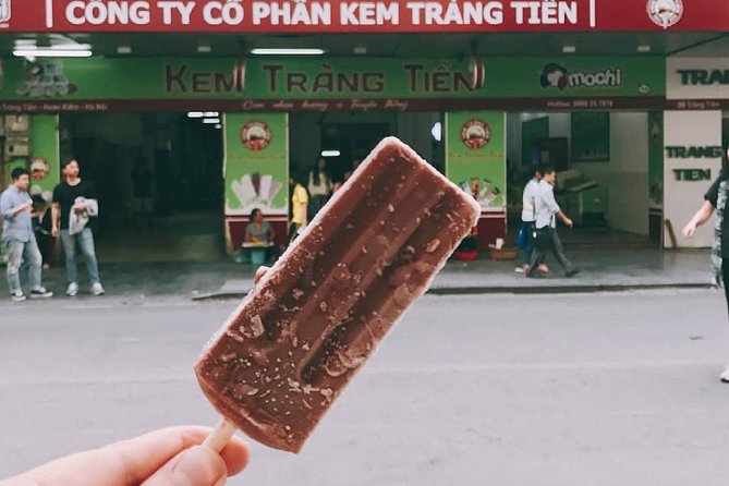 Private Tour: Hanoi walking street food tour in night - The four-hour route and what each hour adds