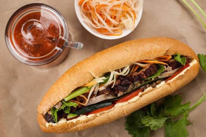 Private Tour: Hanoi walking street food tour in night - Who will enjoy this Hanoi evening?