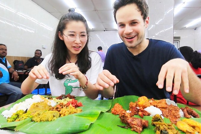 Private Tour : "Lepak-Lepak" at Local Night Market & Mamak Stall - The guide makes or breaks the evening