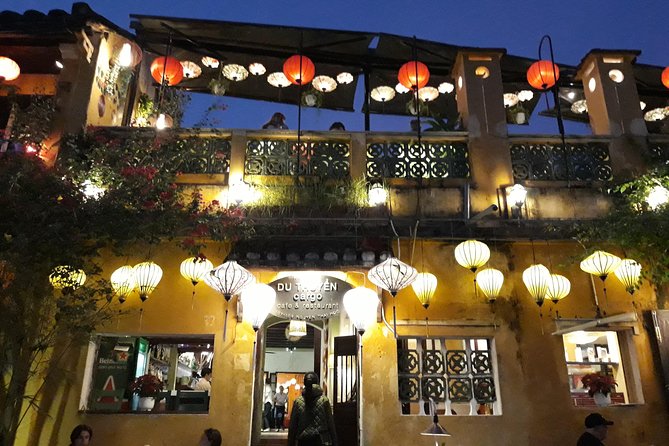 PRIVATE TOUR Marble Mountains-Hoi An Old town-Night Market-Boat - Hoi An old town: famous sights with food between them