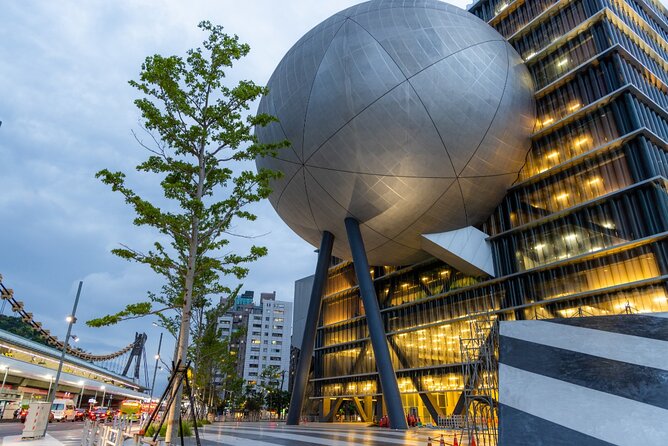 [Private Tour] Shilin Night Market Walking Tour With a Private Tour Guide (2-hr) - The temple, games, and the other side of Shilin
