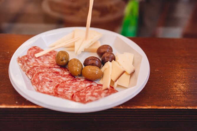 Private Venice Street Food Tour with a Sommelier - Seafood, cheese, gelato, and included drinks