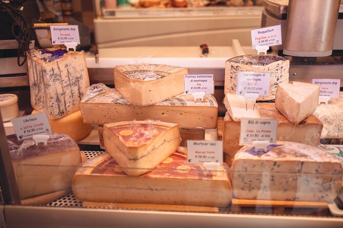 Private Venice Street Food Tour with a Sommelier - Who should book this three-hour experience
