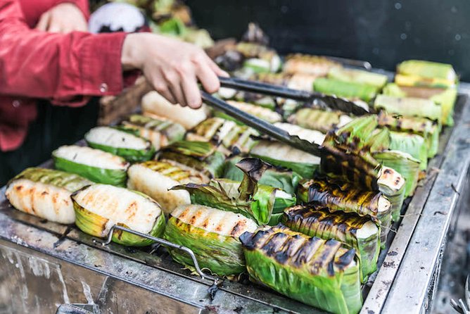 PRIVATE Walking STREET FOOD with GIRLPOWER locals - Nguyen Thien Thuat: sugar cane and neighborhood life