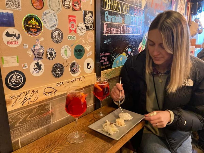 Rialto Street Food Tour & Stories: A Taste of Venice - Meeting at San Giacometto di Rialto