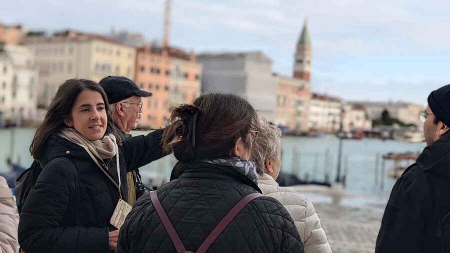 Rialto Street Food Tour & Stories: A Taste of Venice - Rosa Salva and the sweet finish