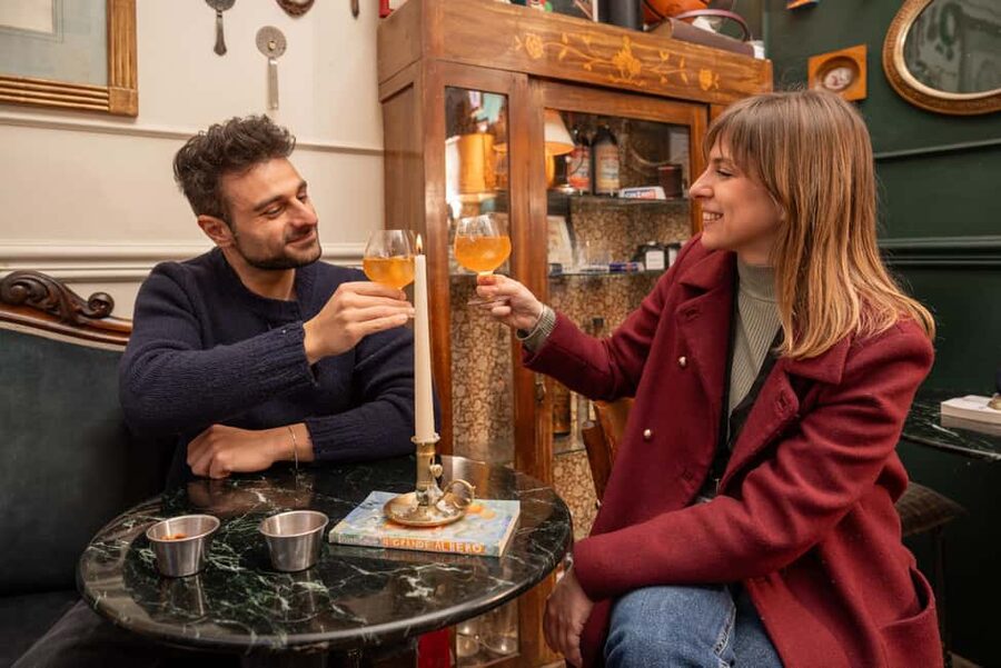 Rome: Aperitivo & Street Food Tour Delights - Wine, Cheese, and Regional Food at Piazza Navona