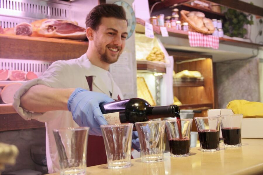 Rome: Discover Trastevere Street Food Guided Tour - Roman pizza al taglio and five food stops