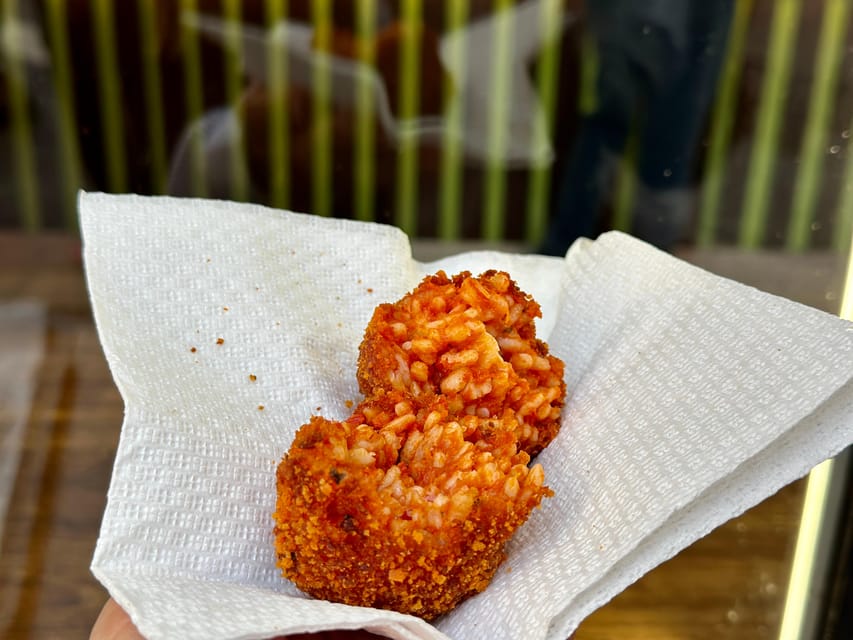 Rome Street Food: Delights at Campo dei Fiori & Ghetto Area - Finishing with gelato at Largo Argentina
