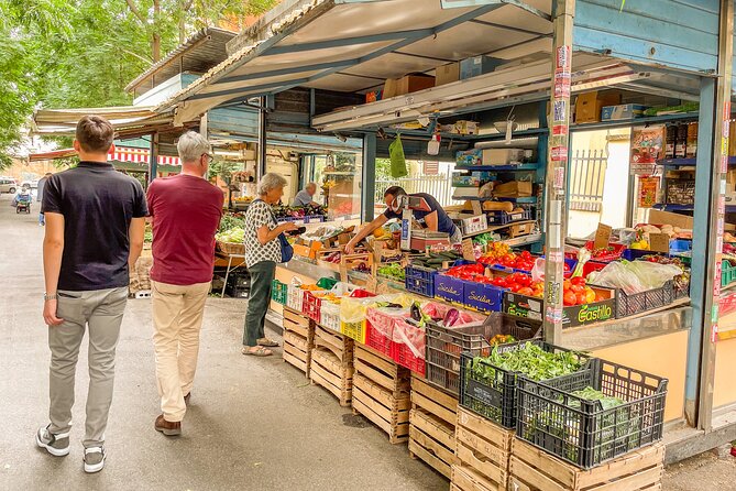 Rome Super Local Street Food Tour in Old Monteverde Neighborhood - Stop two: fresh produce on Via Felice Cavallotti