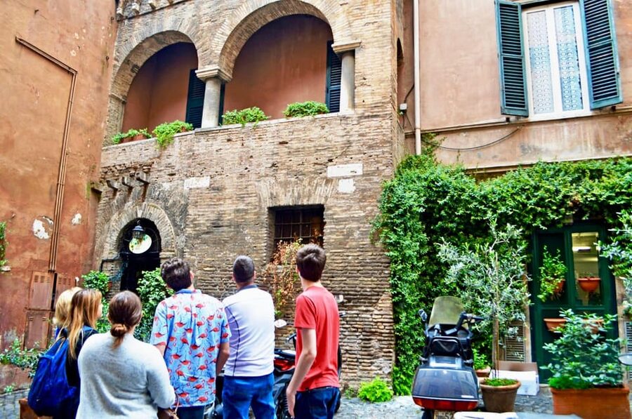 Rome: Trastevere & Tiber Island Street Food Tour at Sunset - Starting at Tiber Island and the Church of St. Bartholomeo