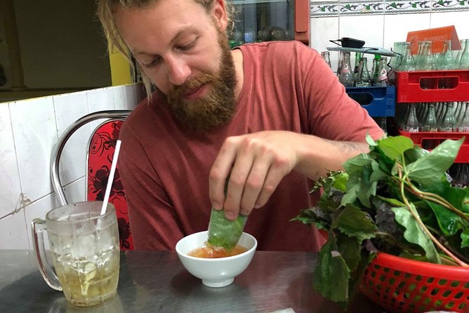 Saigon By Night and Street Food By Motorbike | Opt: Ao Dai Riders - Nguyen Van Cu Bridge and a pause above the river