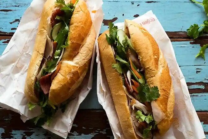 Saigon city tour & Street food - Why this tour works best at night