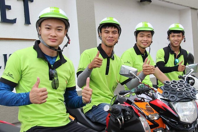 Saigon city tour & Street food - District 4 and the evening food trail
