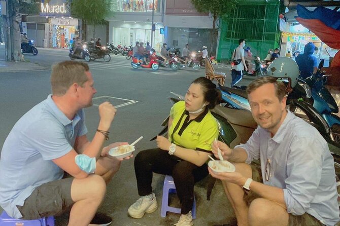 Saigon: City Unseen Highlights 2h Tour | Opt: Ao Dai Riders - Nguyen Hue Street: Saigon’s polished center