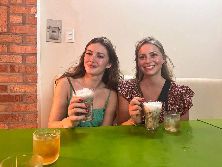 Saigon: Night Sightseeing And Street Food Tour By Vespa - Why this Vespa food tour works so well at night