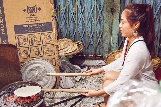 Saigon's Hidden Flavors - Private Street Food Walk with Local Students - Tasting 3: Banh xeo cooked before you