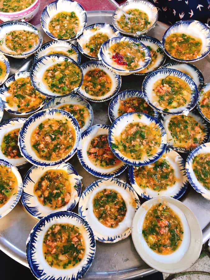 Saigon: Street Food Discovery & Local Culinary Journey - The first tastes: papaya salad, spring rolls, and phở