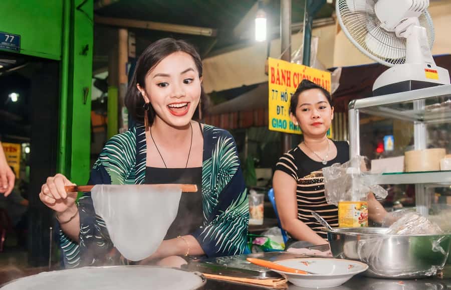 Saigon: Street Food Tasting & Sightseeing Tour by Motorbike - The guides are a major part of the experience