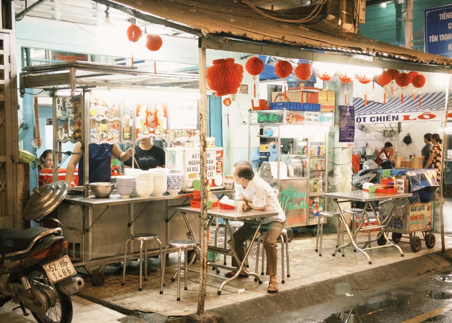 Saigon: Street Food Tour and The Local Life - The dishes you may try in three hours