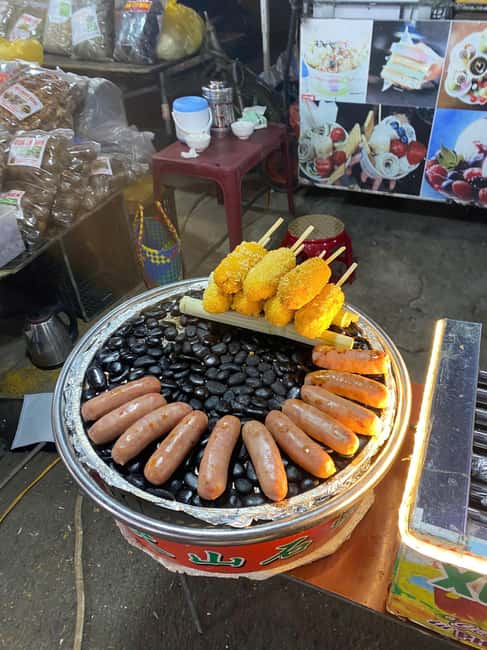 Sapa Night Market Experience – BBQ, Hotpot & Black Chicken - What the two-hour schedule feels like