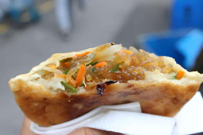 Seoul: Guided Street Food Tour at Namdaemun Market - Key points at a glance