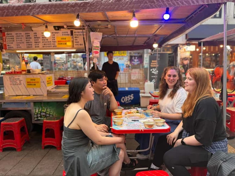 Seoul: Jongno 3-Ga and Ikseon-Dong Tour with Street Food - Key points at a glance