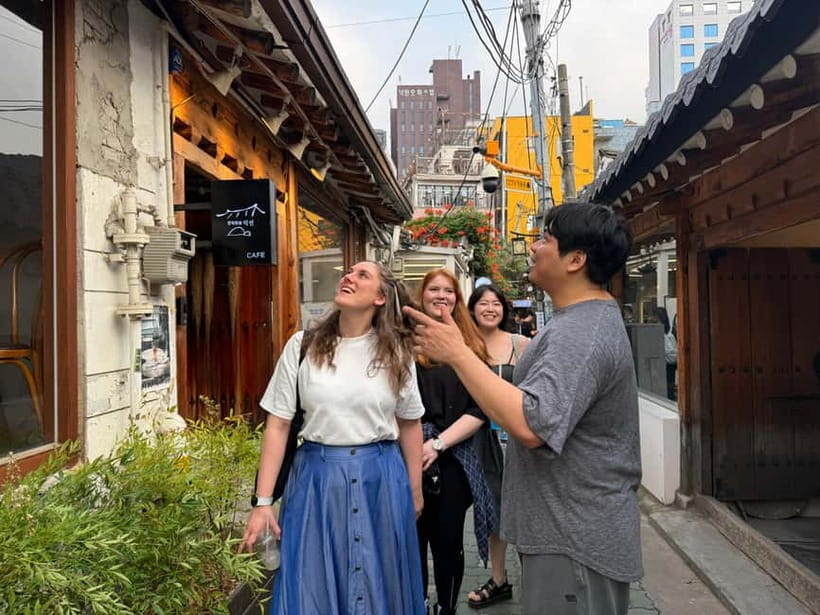Seoul: Jongno 3-Ga and Ikseon-Dong Tour with Street Food - Why this corner of Seoul works so well