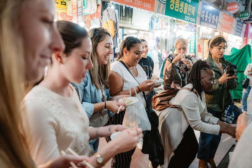 Seoul: Night Market Food Tour with Local Guide - Practical tips for a better evening