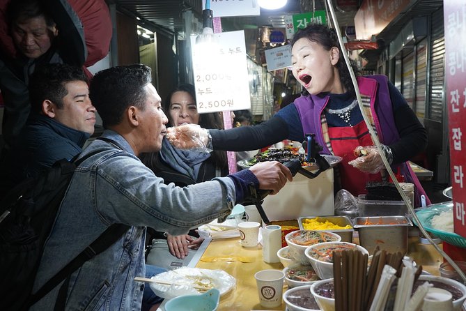 Seoul Street Food Market Tour - Walking Through the Market Before the First Bite