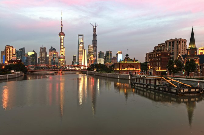 Shanghai Evening Tour: Huangpu River Cruise and Street Food - Fuzhou Road: begin with dumplings and snacks