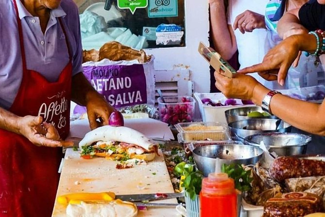 Sicilian Food tour and wine tasting in Ortigia in Syracuse - What the small group size means