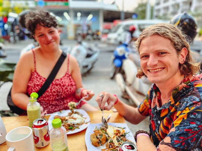 Siem Reap: Cambodia local street foods and local guide - A small group, but not necessarily private